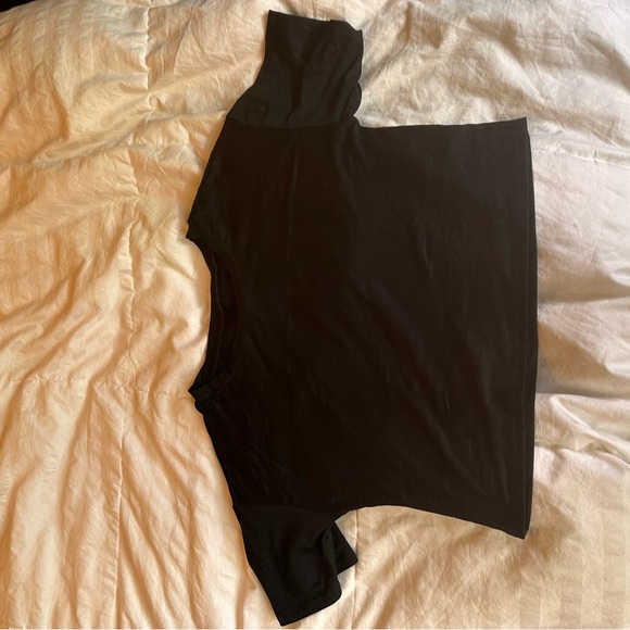 Two cropped tshirts off of Amazon! - Picture 5 of 6